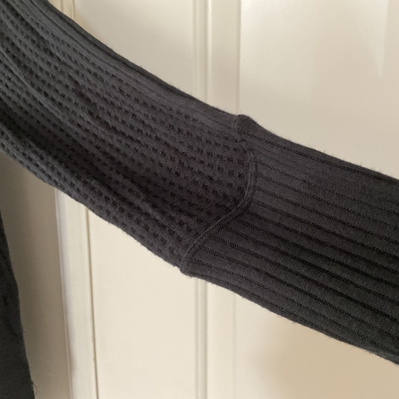 Black Free People long cowl neck shirt - Picture 3 of 6